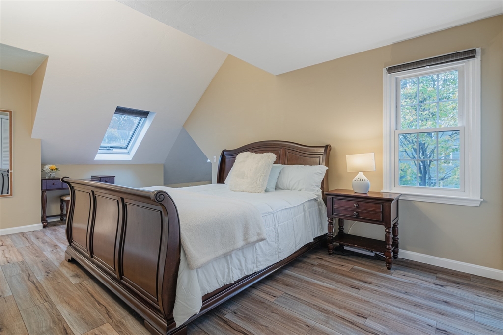 Shrewsbury, Massachusetts, 01545, United States, 2 Bedrooms Bedrooms, ,3 BathroomsBathrooms,Residential,For Sale,1987011