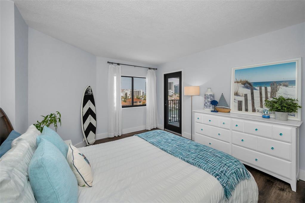 Clearwater Beach, Florida, 33767, United States, 2 Bedrooms Bedrooms, ,2 BathroomsBathrooms,Residential,For Sale,1786658