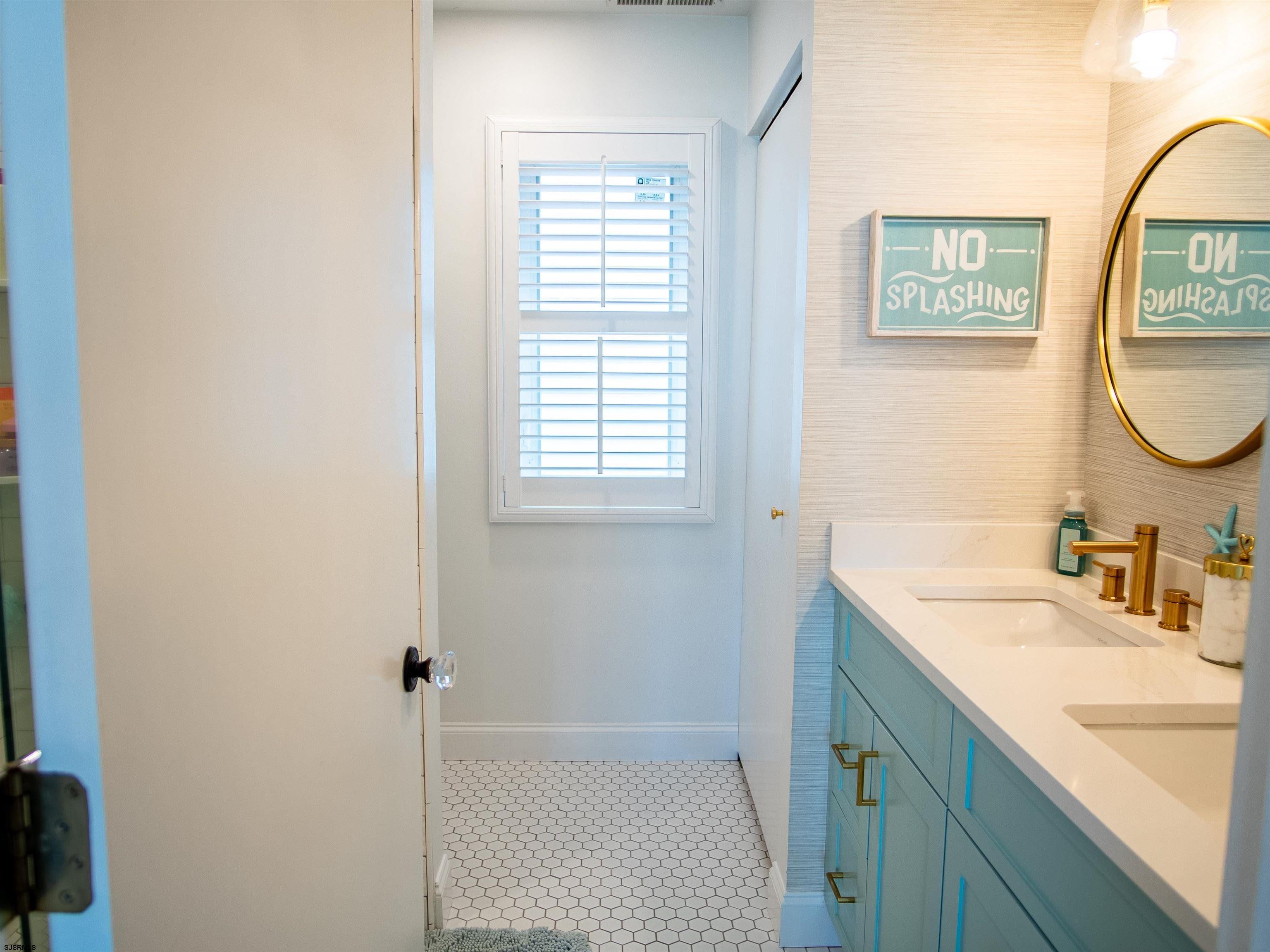 Longport, New Jersey, 08403, United States, 3 Bedrooms Bedrooms, ,3 BathroomsBathrooms,Residential,For Sale,1826457