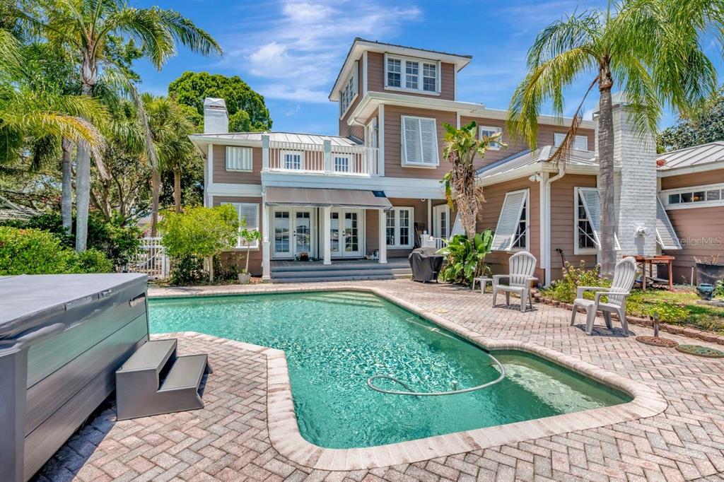 Tarpon Springs, Florida, 34689, United States, 3 Bedrooms Bedrooms, ,3 BathroomsBathrooms,Residential,For Sale,1947969