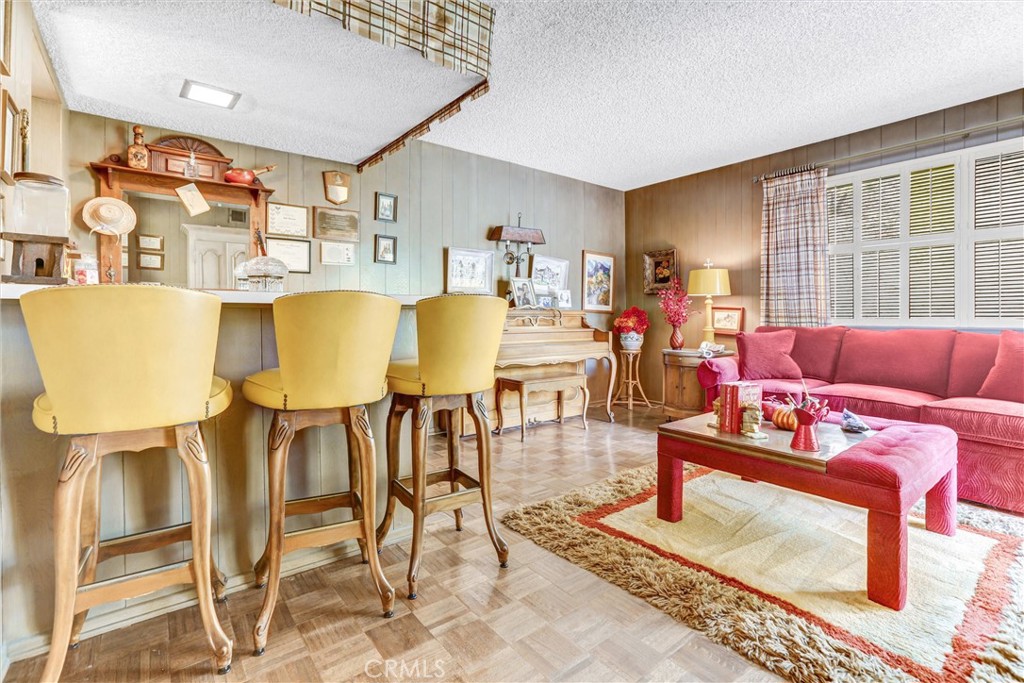 Tarzana, California, 91356, United States, 3 Bedrooms Bedrooms, ,3 BathroomsBathrooms,Residential,For Sale,1986102