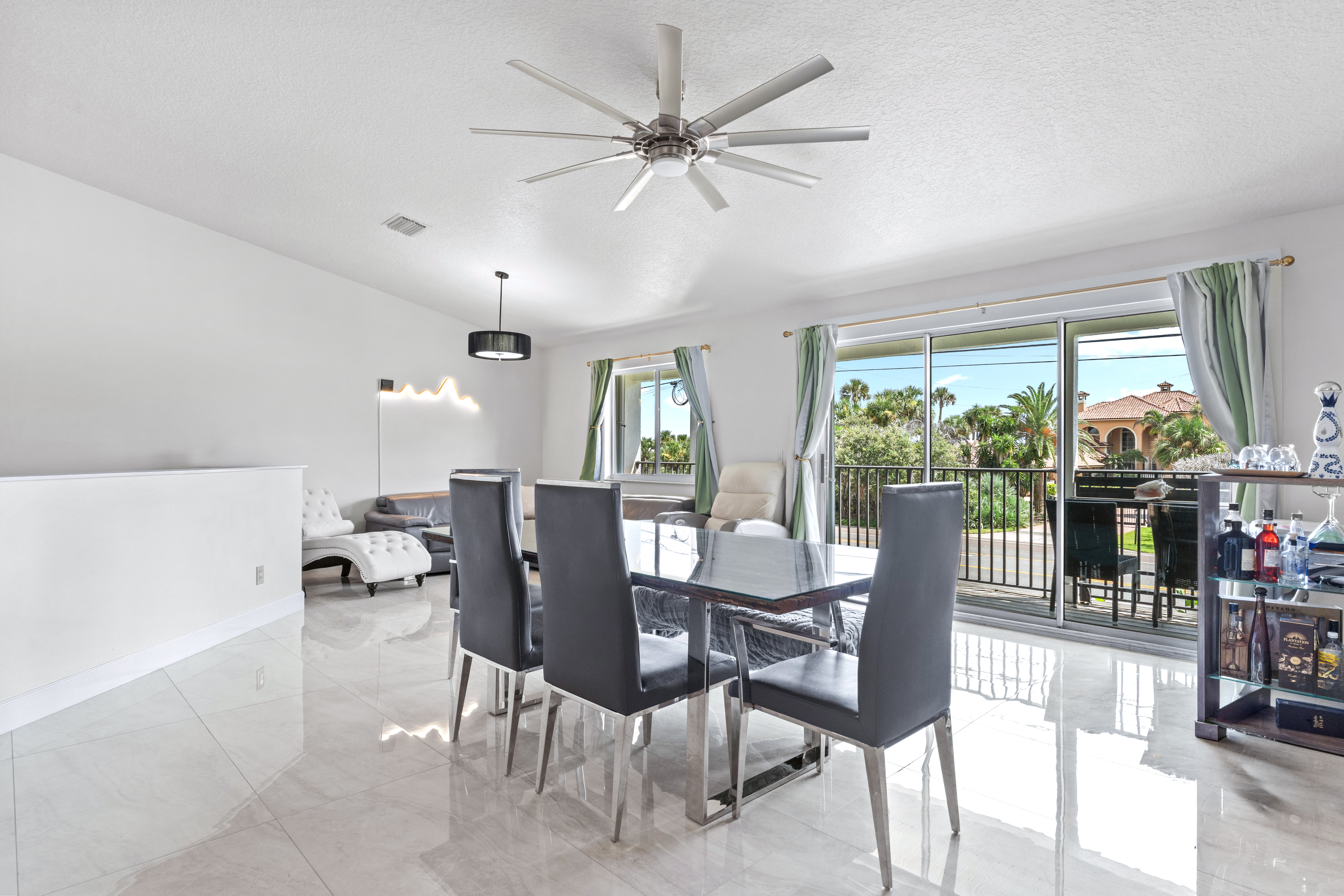  1883 Cato Court, Unit #B-2, Indialantic, FL, 32903 - 物件實景