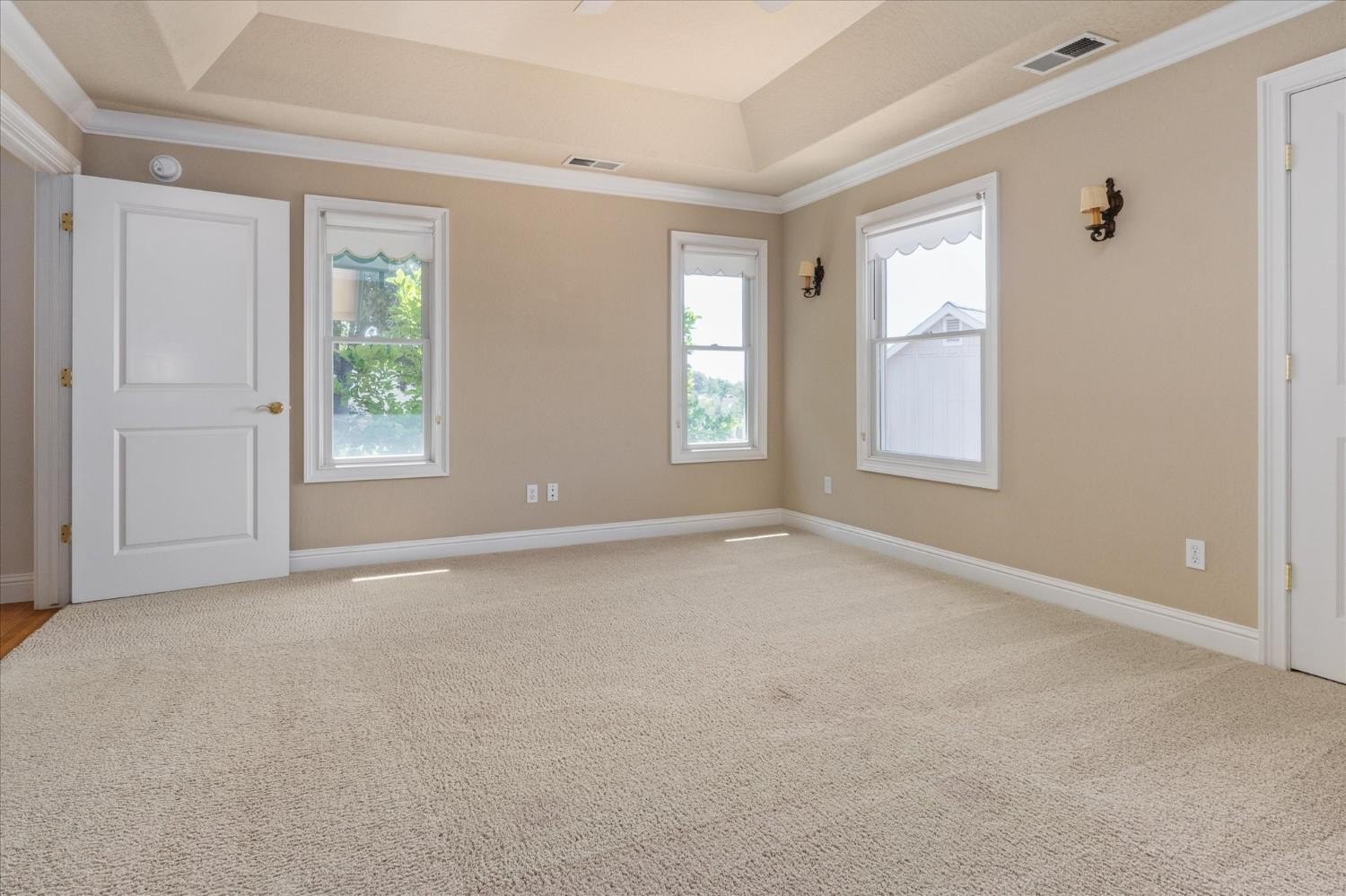 Angels Camp, California, 95222, United States, 5 Bedrooms Bedrooms, ,5 BathroomsBathrooms,Residential,For Sale,1979425