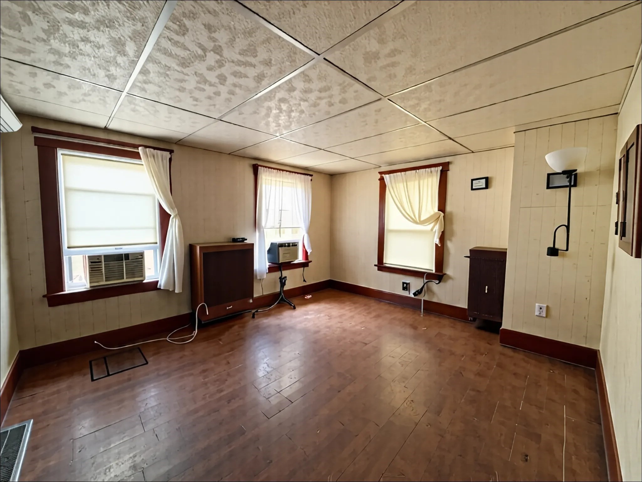 Boston, Massachusetts, 02124, United States, 4 Bedrooms Bedrooms, ,1 BathroomBathrooms,Residential,For Sale,1973789