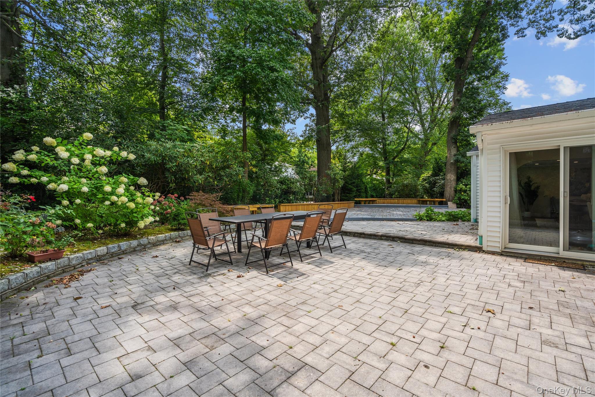  134 Wooleys Lane, Great Neck, NY, 11023 - 物件實景