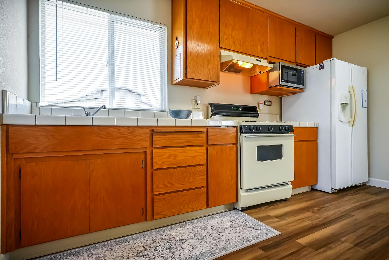 Linden, California, 952536, United States, 3 Bedrooms Bedrooms, ,2 BathroomsBathrooms,Residential,For Sale,2029919