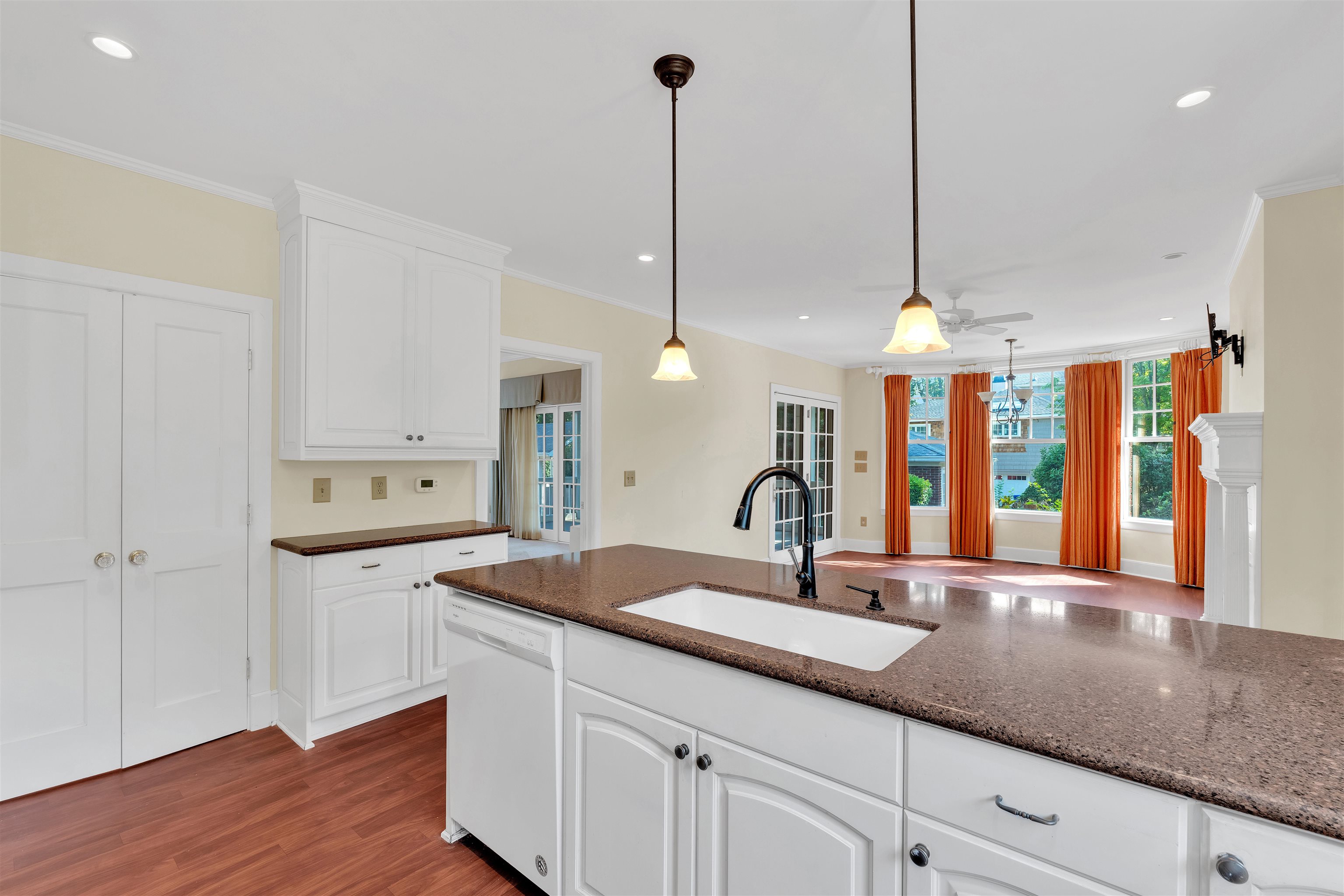 Spartanburg, South Carolina, 29302, United States, 4 Bedrooms Bedrooms, ,5 BathroomsBathrooms,Residential,For Sale,1919560