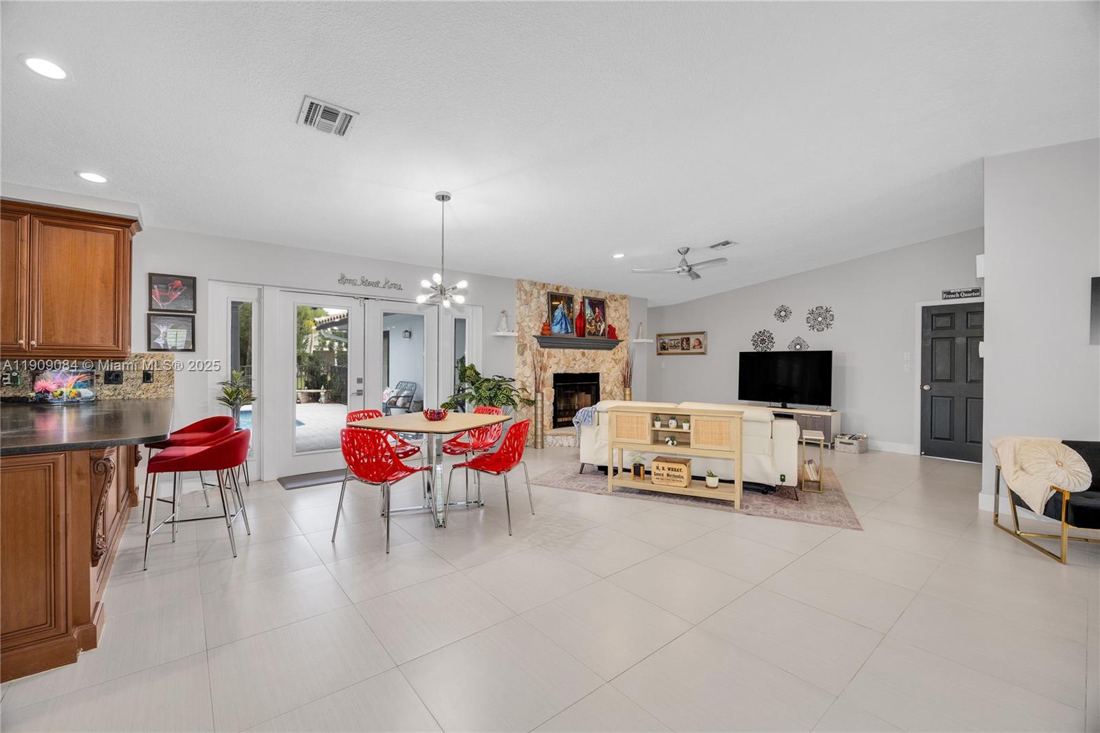 Coral Springs, Florida, 33071, United States, 4 Bedrooms Bedrooms, ,3 BathroomsBathrooms,Residential,For Sale,1987746