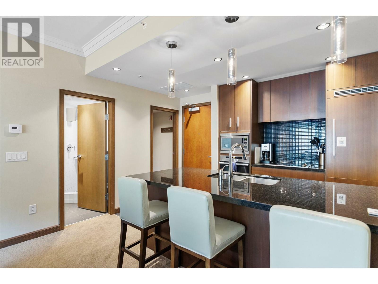 REVELSTOKE, British Columbia, V0E 2S0, CA, 1 Bedroom Bedrooms, ,2 BathroomsBathrooms,Residential,For Sale,1837382