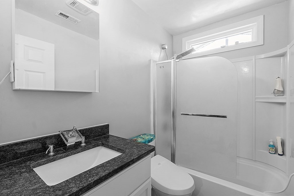 24 Lewis Rd Unit 11, Bedford, Massachusetts, 01730, United States, 3 Bedrooms Bedrooms, ,2 BathroomsBathrooms,Residential,For Sale,24 Lewis Rd Unit 11,1663770