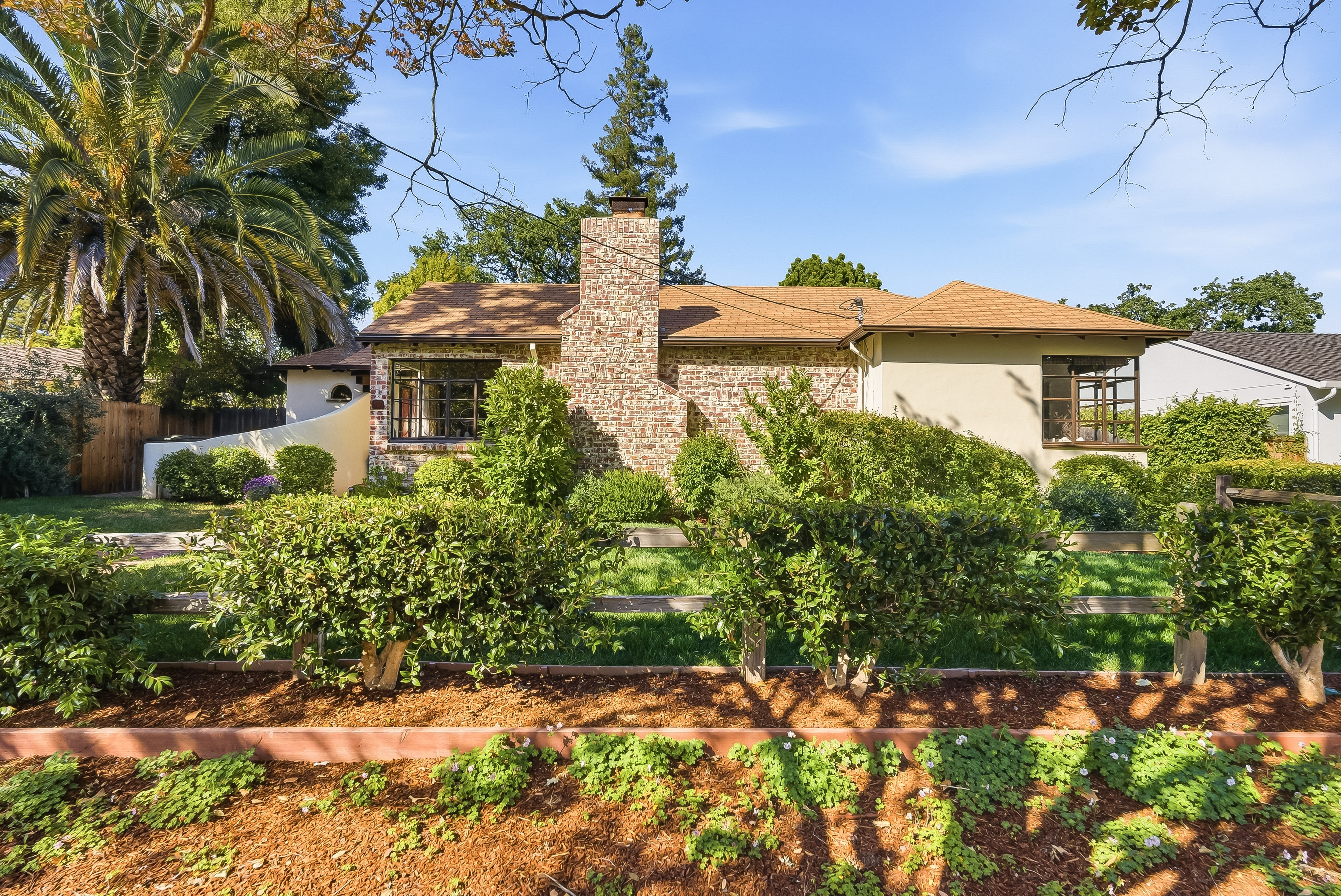  Exceptional Edgewood Park Home - 物件實景