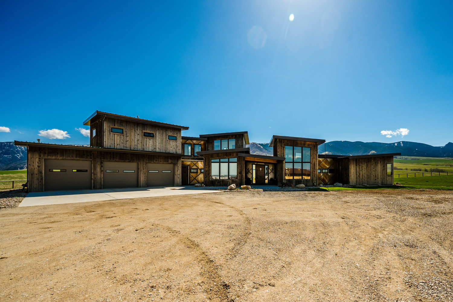 Big Horn, Wyoming, 82833, United States, 3 Bedrooms Bedrooms, ,3 BathroomsBathrooms,Residential,For Sale,1798273