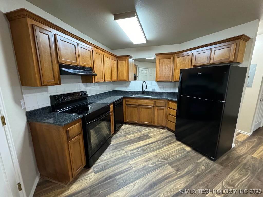 Tahlequah, Oklahoma, 74464, United States, 6 Bedrooms Bedrooms, ,8 BathroomsBathrooms,Residential,For Sale,1932775