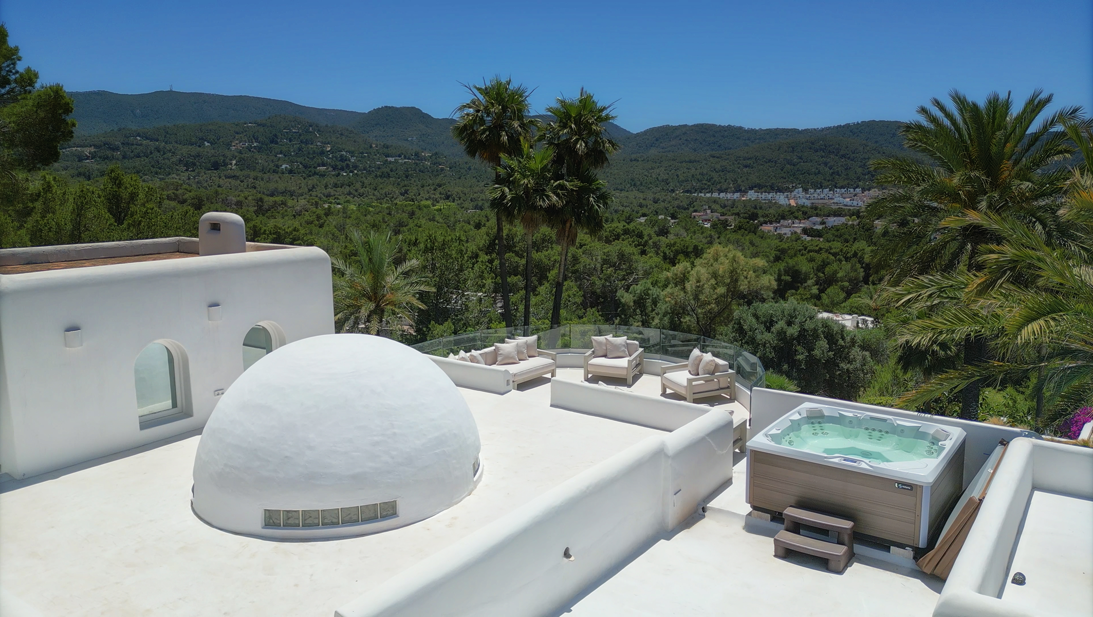  A landmark statement estate on Ibiza’s west coast - 物件實景