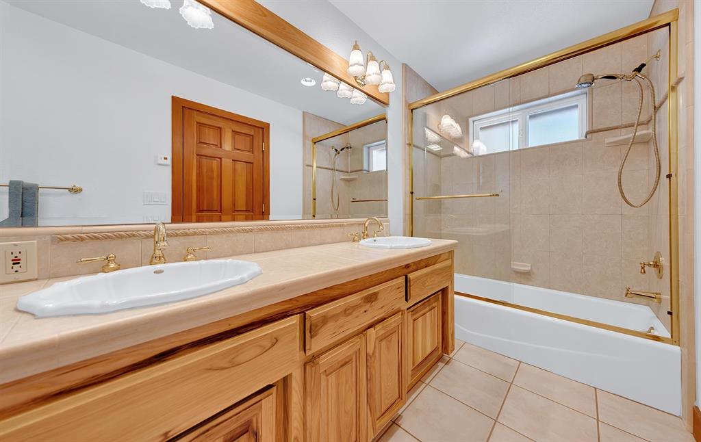Lake Almanor West, California, 96020, United States, 4 Bedrooms Bedrooms, ,4 BathroomsBathrooms,Residential,For Sale,1907514