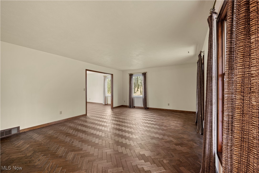 Novelty, Ohio, 44072, United States, 4 Bedrooms Bedrooms, ,3 BathroomsBathrooms,Residential,For Sale,1997729