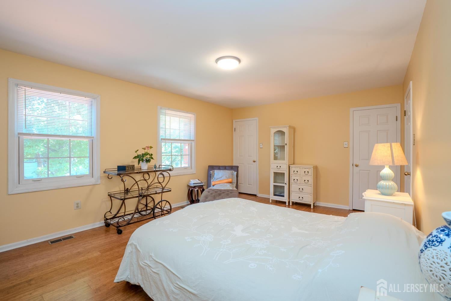 South Brunswick, New Jersey, 08824, United States, 3 Bedrooms Bedrooms, ,3 BathroomsBathrooms,Residential,For Sale,1980206