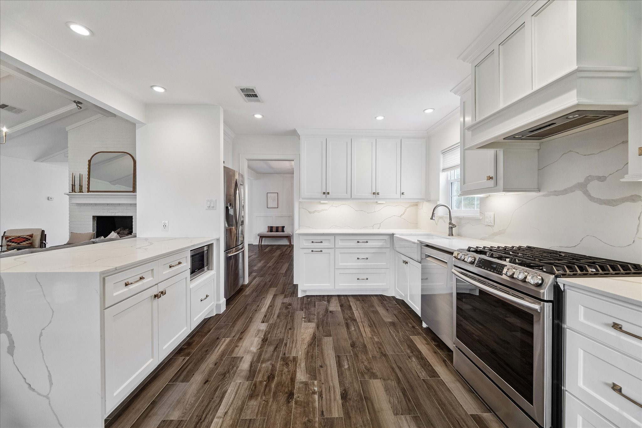  10702 Russett Drive - 物件實景