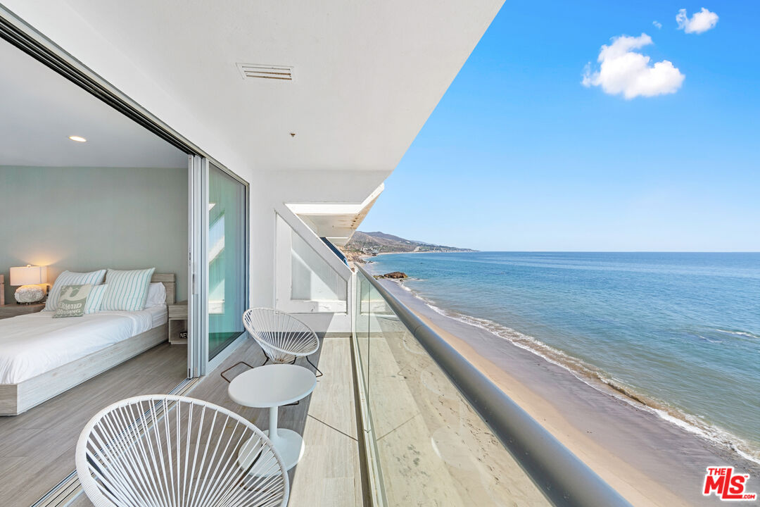 Malibu, California, 90265, United States, 3 Bedrooms Bedrooms, ,4 BathroomsBathrooms,Residential,For Sale,1722107