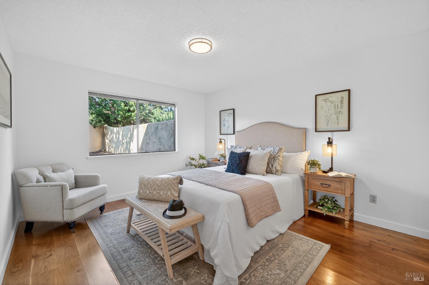 Sonoma, California, 95476, United States, 2 Bedrooms Bedrooms, ,2 BathroomsBathrooms,Residential,For Sale,2015978