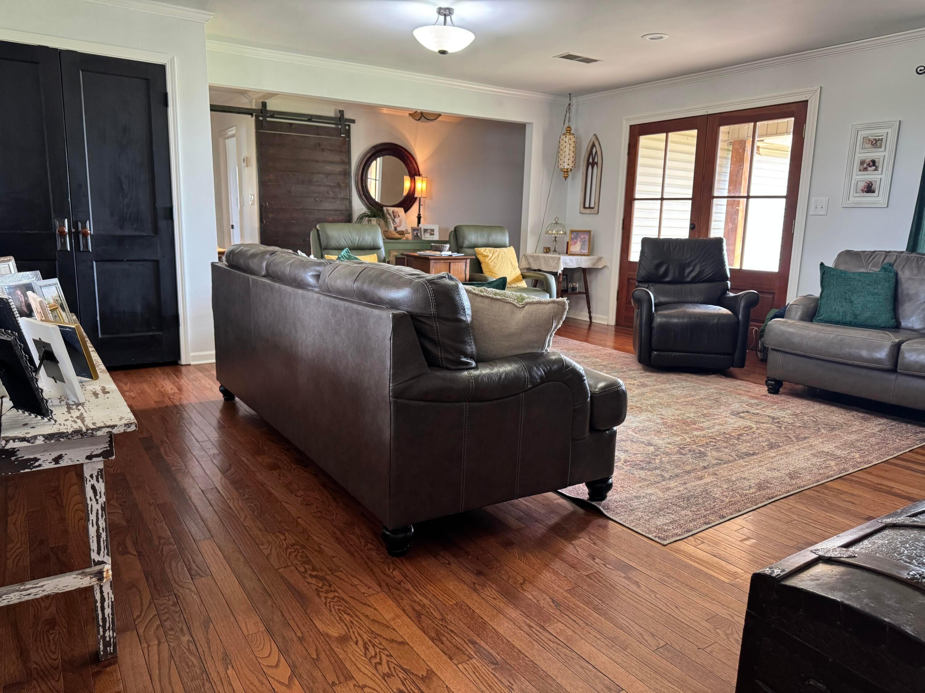 Guntown, Mississippi, 38849, United States, 4 Bedrooms Bedrooms, ,3 BathroomsBathrooms,Residential,For Sale,1947113