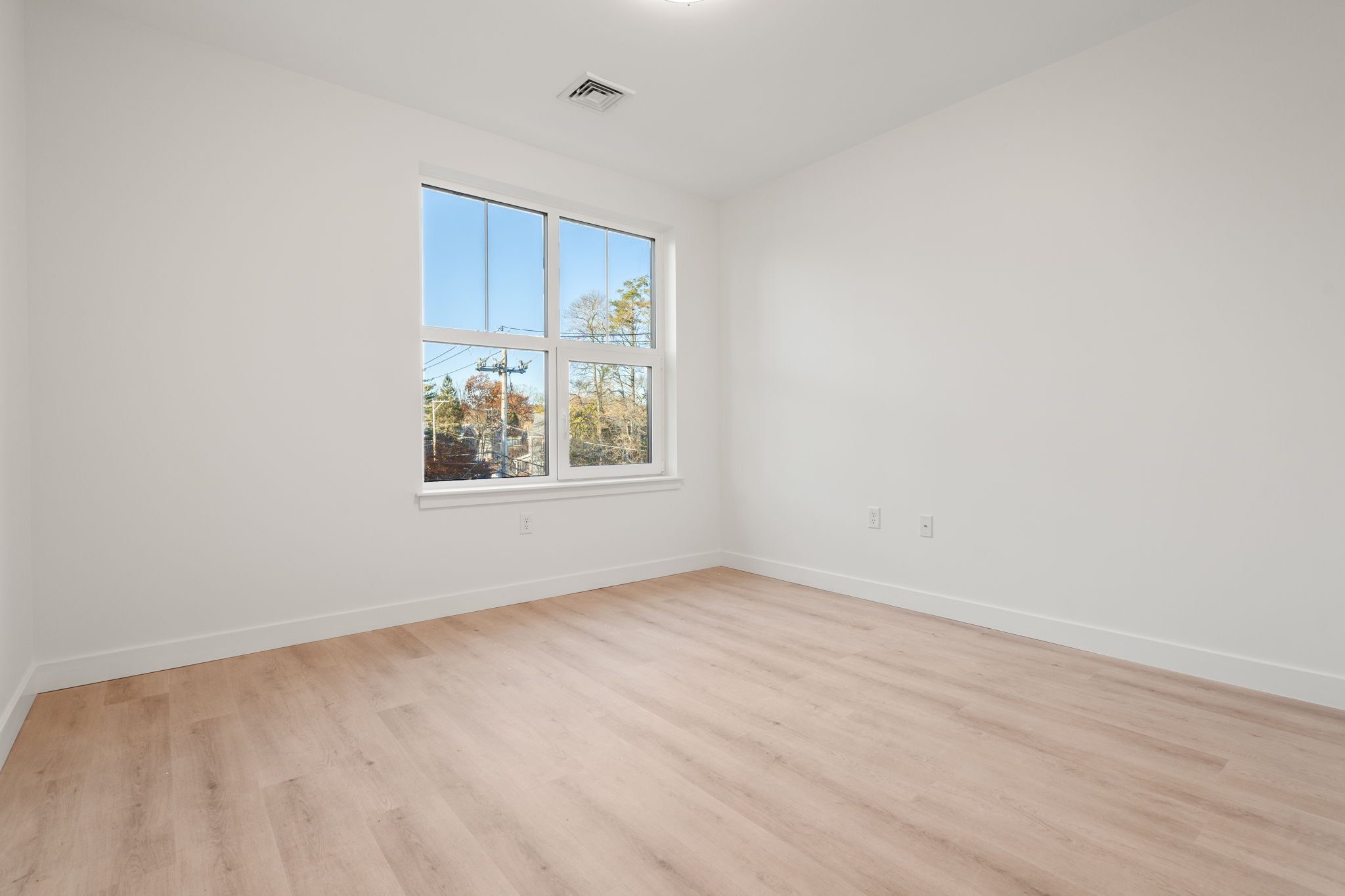  1151 Walnut, Unit 201, Newton, MA, 02461 - 物件實景
