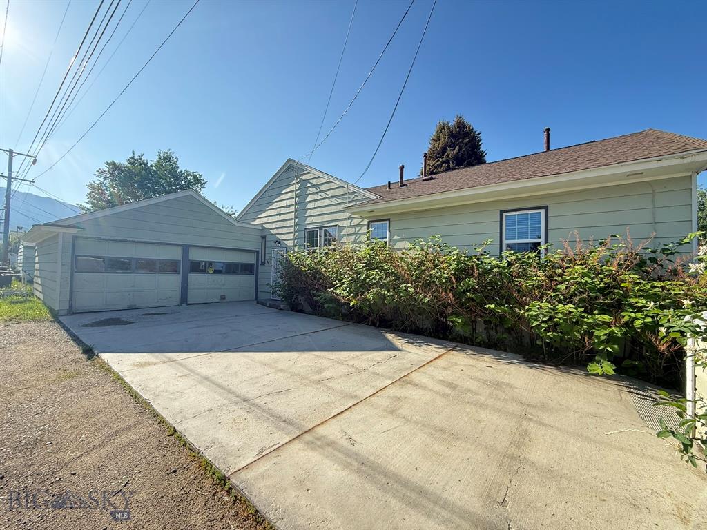 Butte, Montana, 59701, United States, 5 Bedrooms Bedrooms, ,3 BathroomsBathrooms,Residential,For Sale,1981249