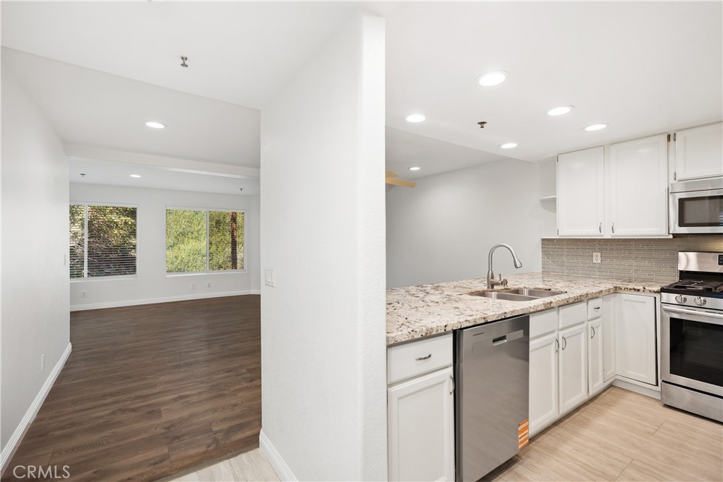 San Clemente, California, 92672, United States, 2 Bedrooms Bedrooms, ,3 BathroomsBathrooms,Residential,For Sale,1989369