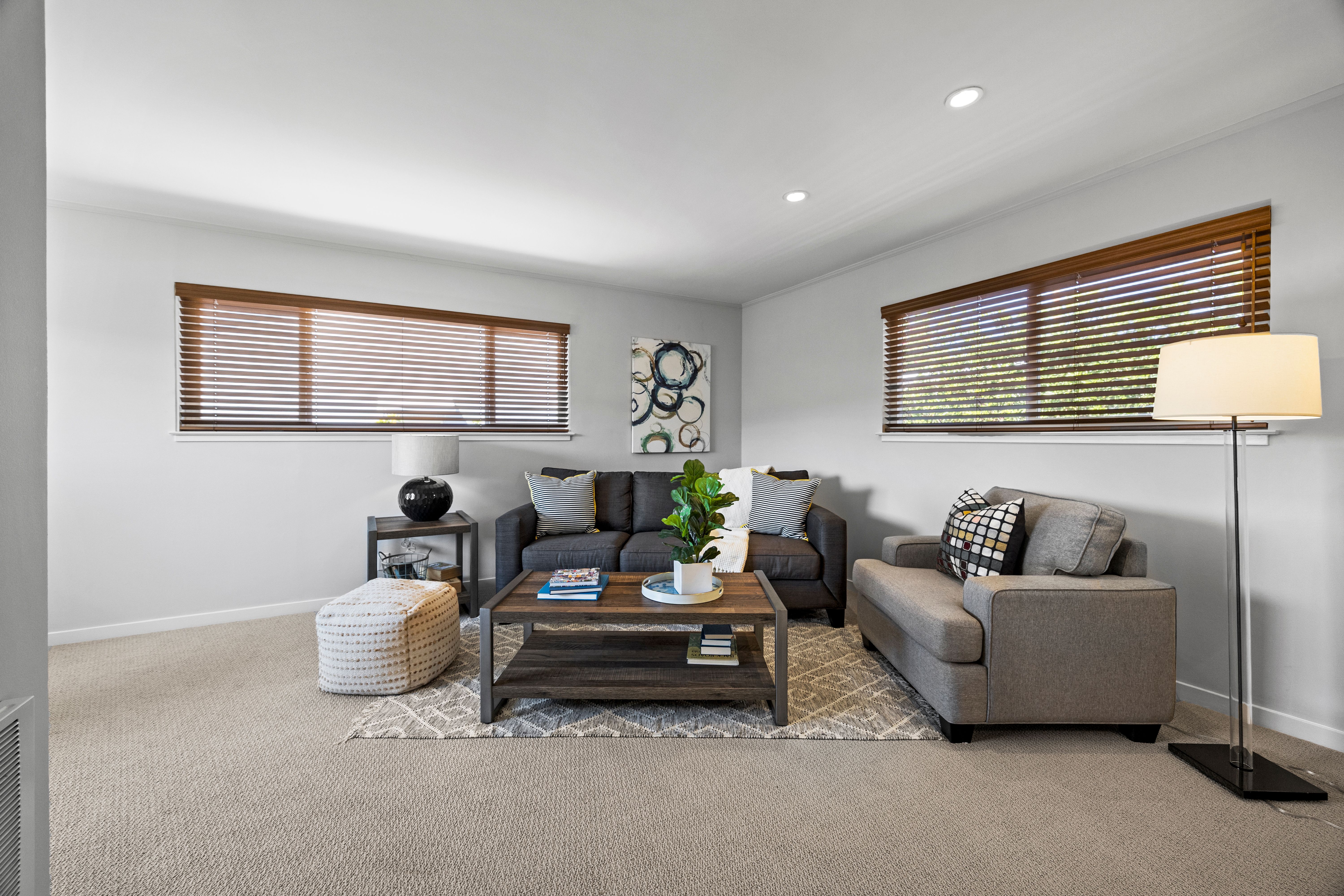  Single Story Rancher in Desirable San Mateo Village - 物件實景