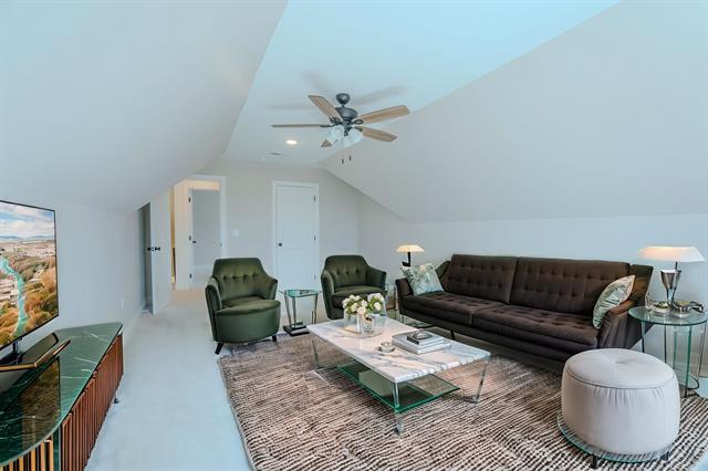 Muscle Shoals, Alabama, 35661, United States, 5 Bedrooms Bedrooms, ,3 BathroomsBathrooms,Residential,For Sale,1977314