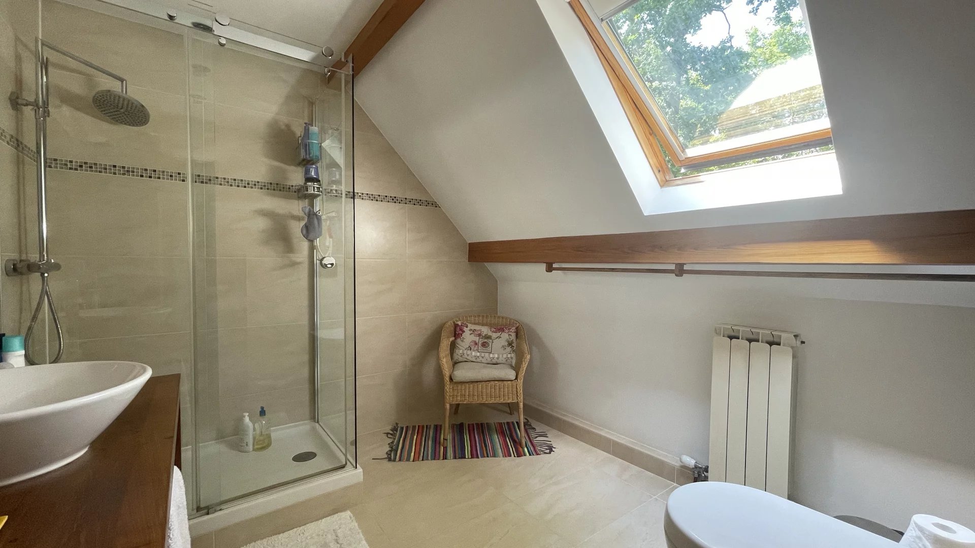 Samois-sur-Seine, Île-de-France, 77920, FR, 5 Bedrooms Bedrooms, ,4 BathroomsBathrooms,Residential,For Sale,1600874