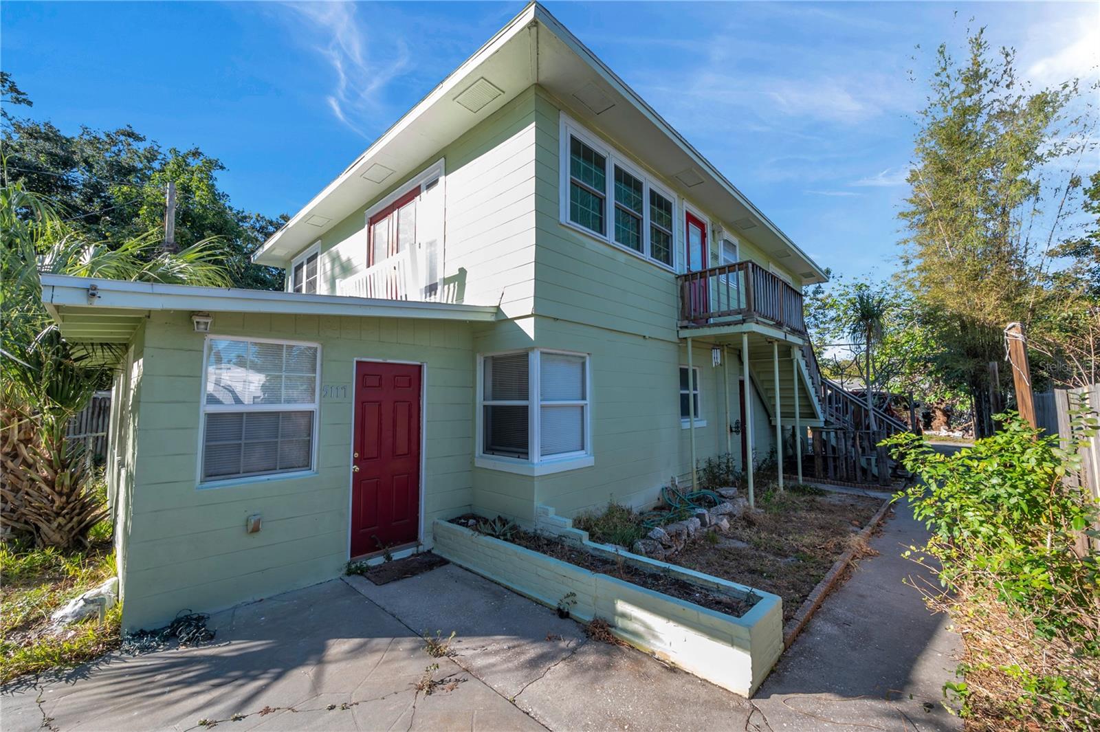 Gulfport, Florida, 33707, United States, 5 Bedrooms Bedrooms, ,4 BathroomsBathrooms,Residential,For Sale,1976901