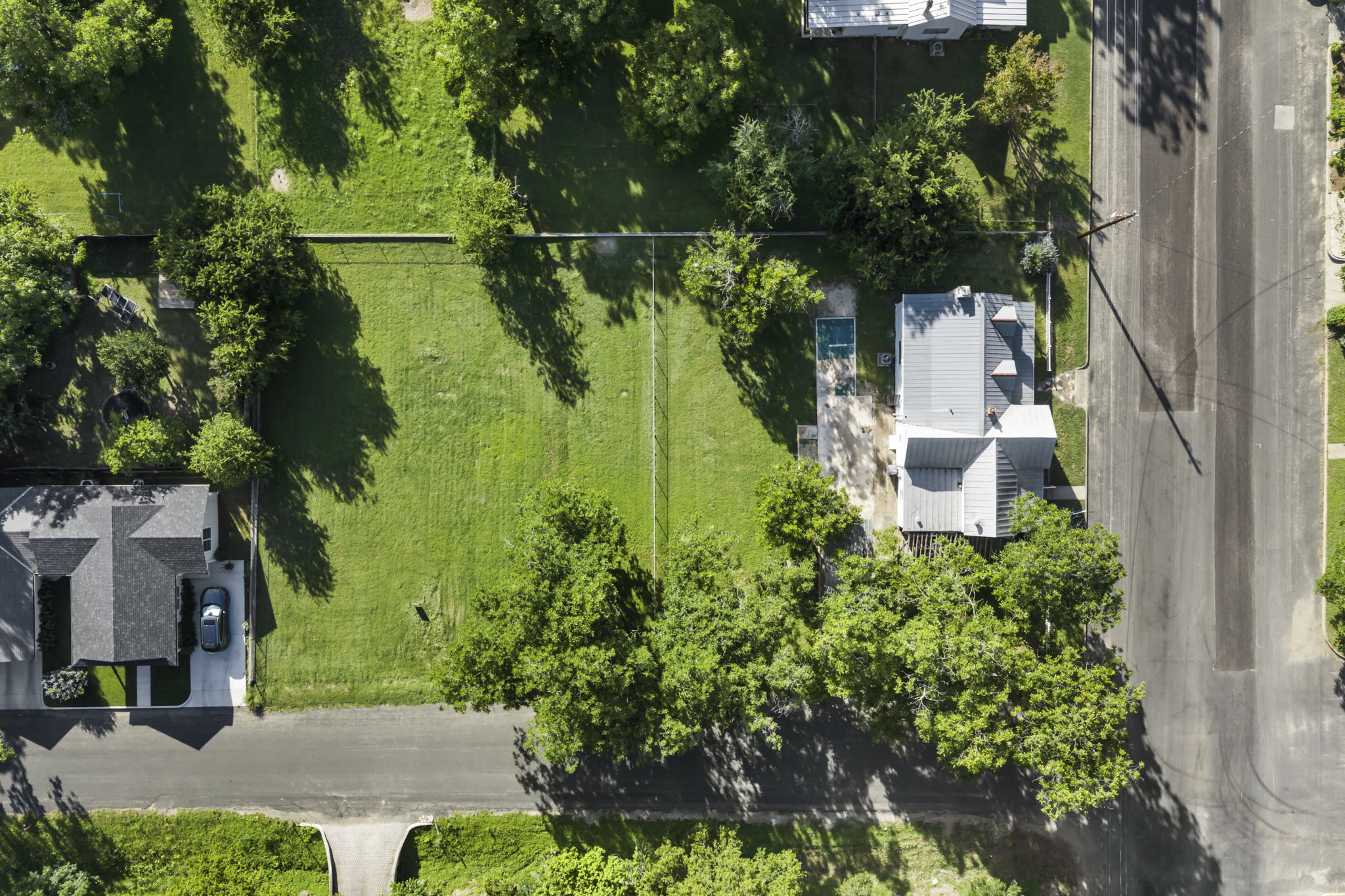  501 West Creek Street, Fredericksburg, TX 78624 - 物件實景