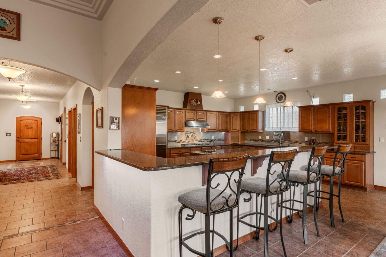 Albuquerque, New Mexico, 87114, United States, 3 Bedrooms Bedrooms, ,3 BathroomsBathrooms,Residential,For Sale,1996892