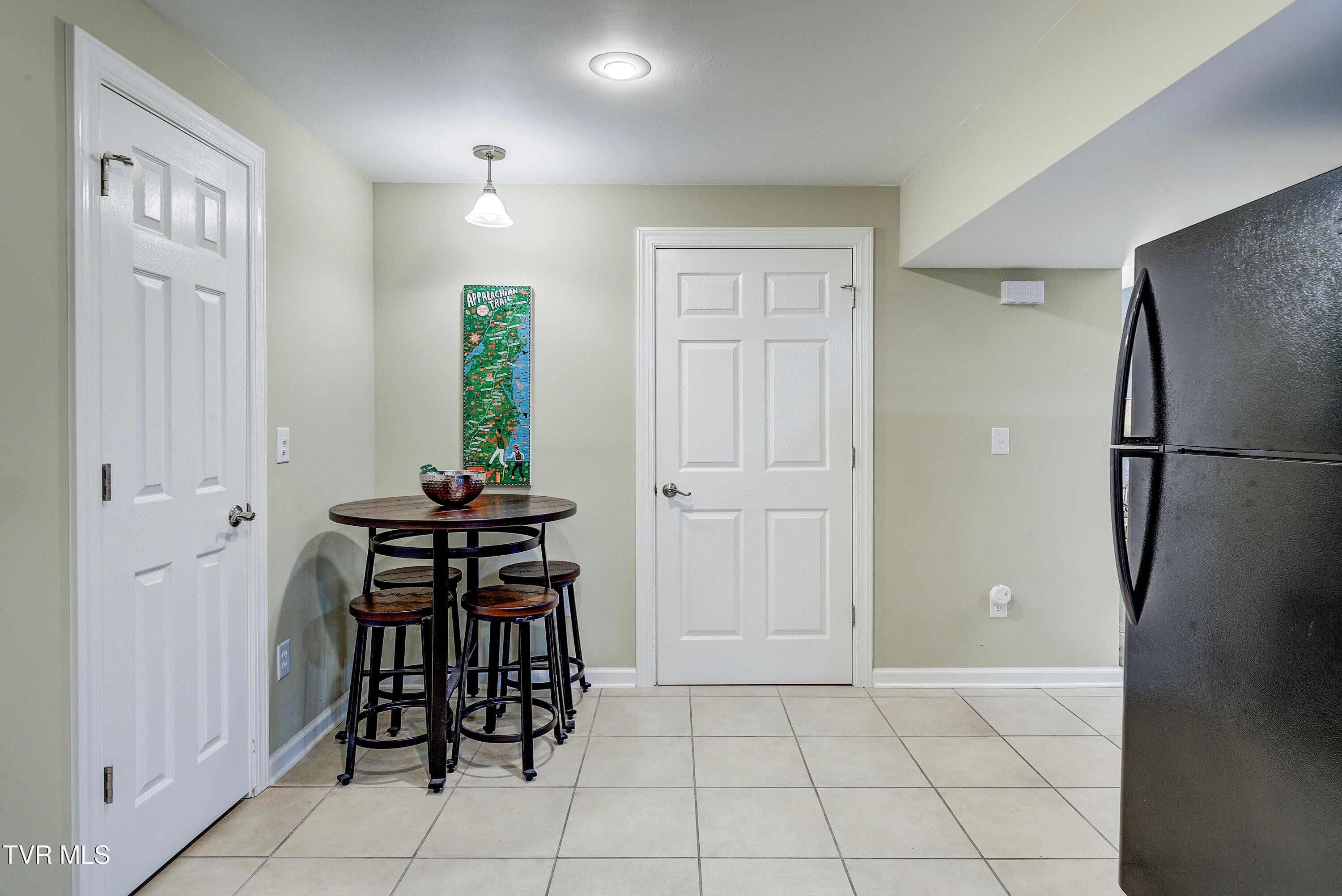 Johnson City, Tennessee, 37604, United States, 5 Bedrooms Bedrooms, ,3 BathroomsBathrooms,Residential,For Sale,1964815