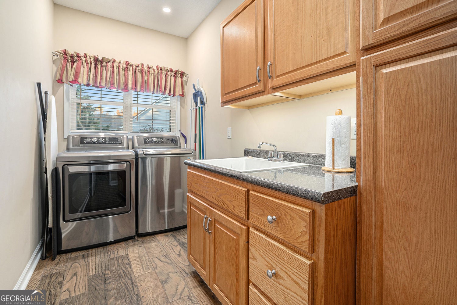 White, Georgia, 30184, United States, 4 Bedrooms Bedrooms, ,4 BathroomsBathrooms,Residential,For Sale,1988781