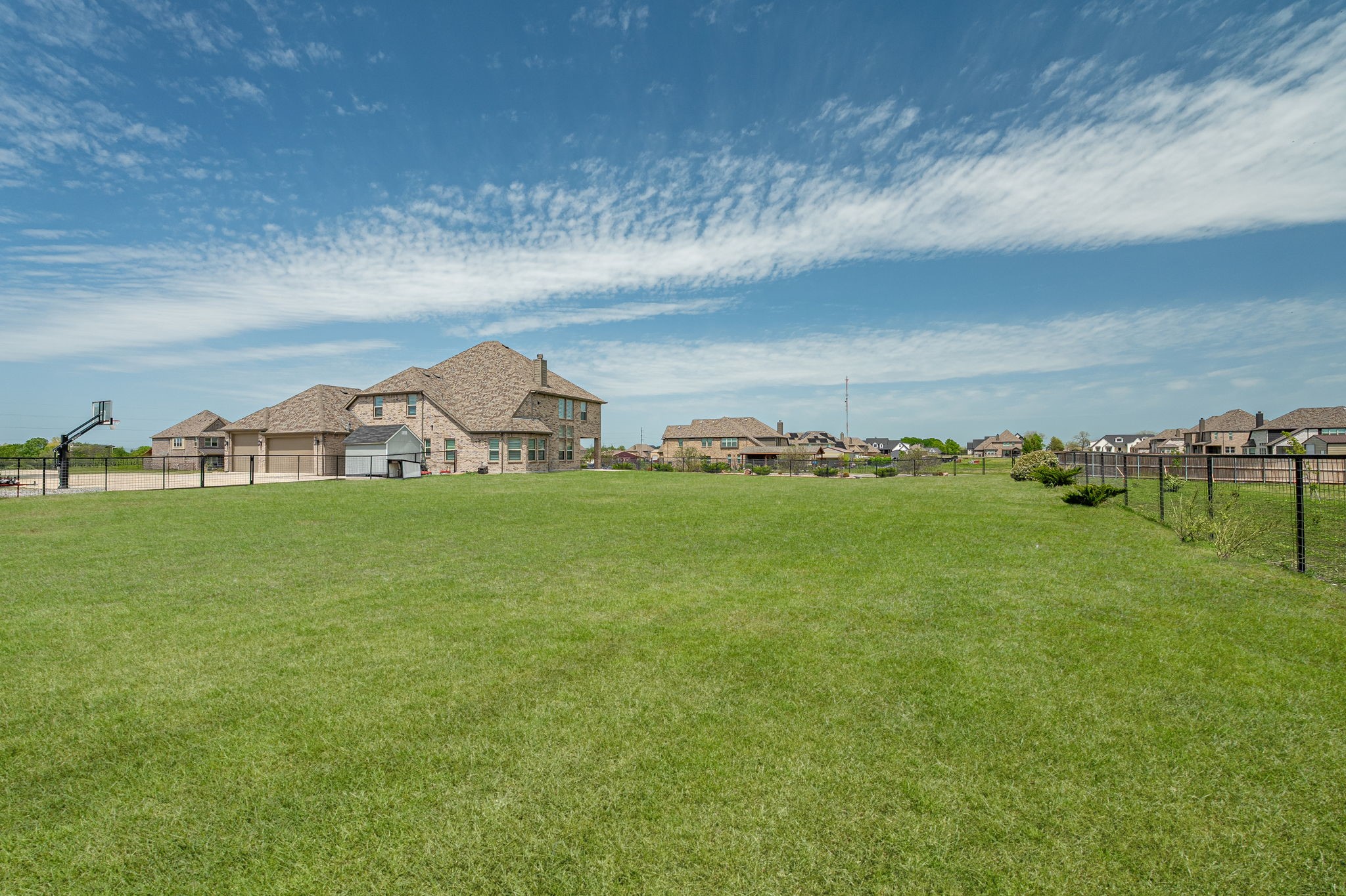Van Alstyne, Texas, 75495, United States, 4 Bedrooms Bedrooms, ,4 BathroomsBathrooms,Residential,For Sale,1874431