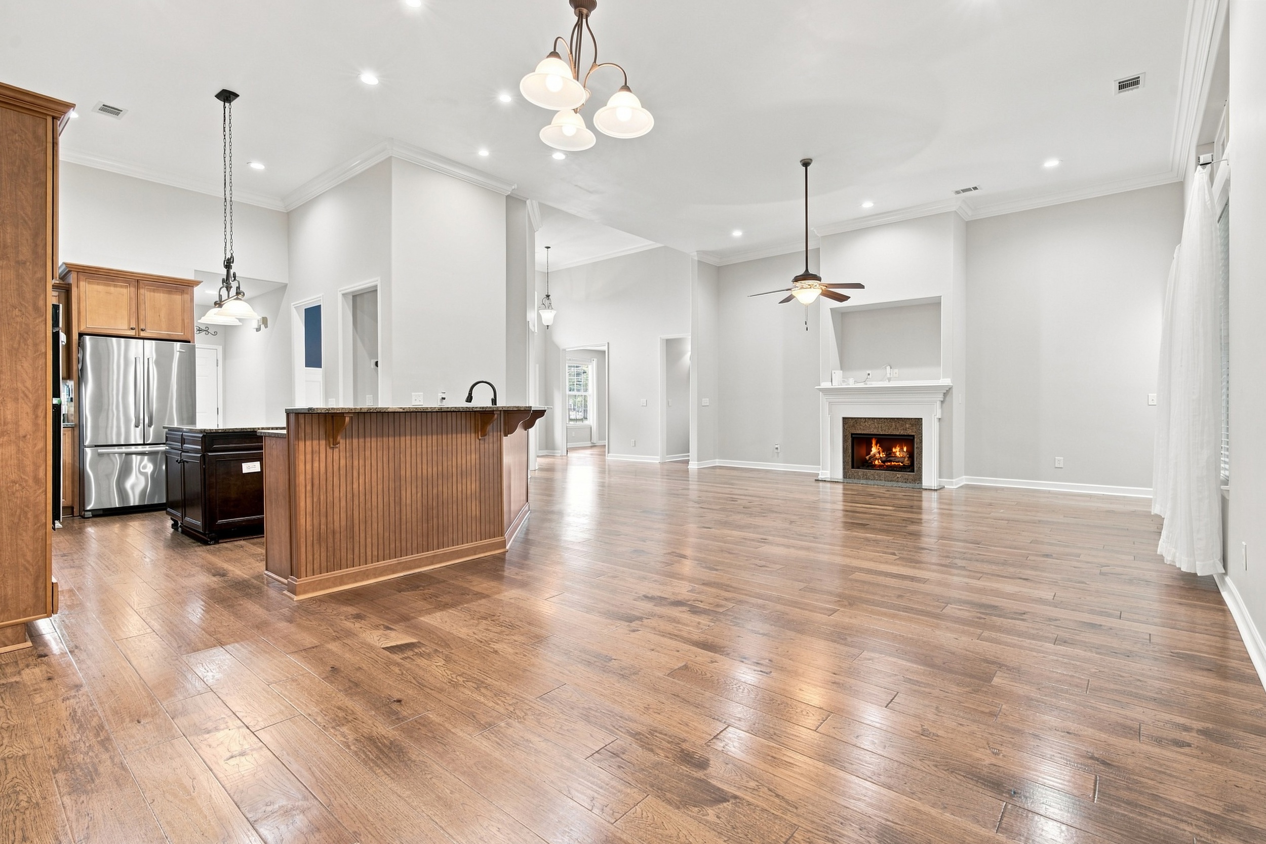  8305 Anslee Way NW - 物件實景