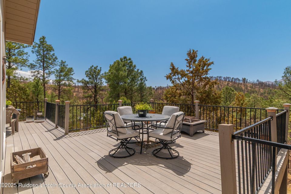 Alto, New Mexico, 88312, United States, 3 Bedrooms Bedrooms, ,3 BathroomsBathrooms,Residential,For Sale,1915244