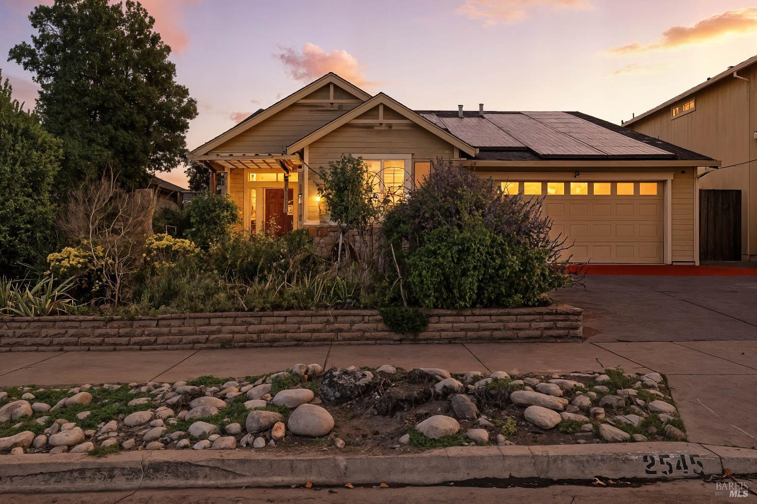 Santa Rosa, California, 95404, United States, 3 Bedrooms Bedrooms, ,2 BathroomsBathrooms,Residential,For Sale,1982129