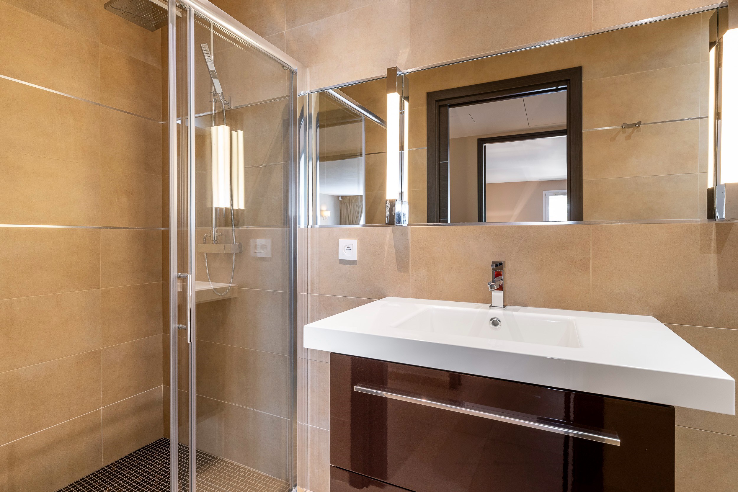 Beaulieu-sur-Mer elegant 141.45 sqm apartment with terrace and pool in a modern… - 物件實景