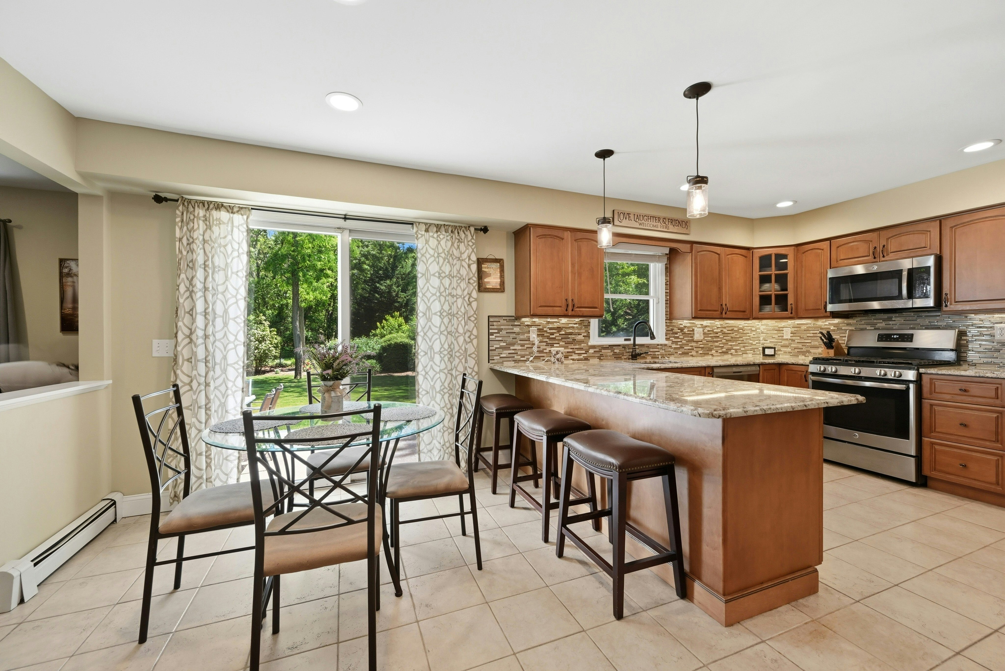  21 Tallmadge Trail, Miller Place, NY, 11764 - 物件實景