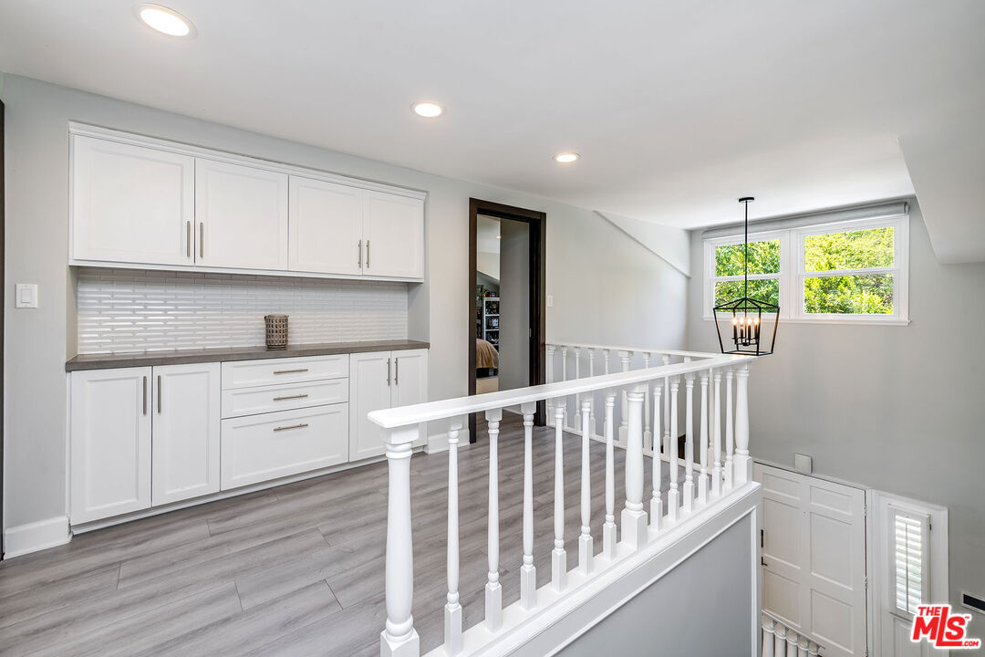 Studio City, California, 91604, United States, 4 Bedrooms Bedrooms, ,3 BathroomsBathrooms,Residential,For Sale,1850354