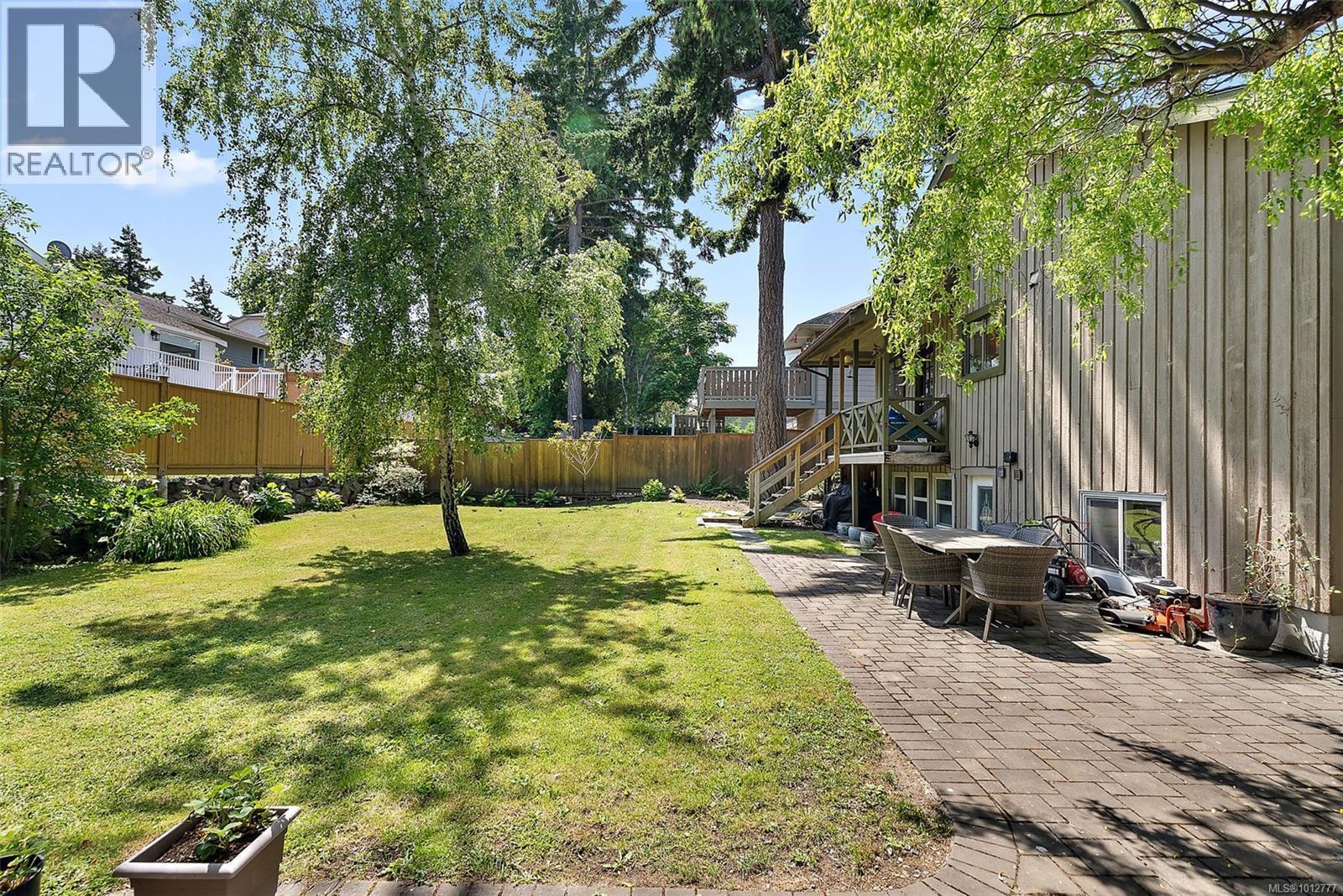 VIEW ROYAL, British Columbia, V9B 6N7, CA, 5 Bedrooms Bedrooms, ,3 BathroomsBathrooms,Residential,For Sale,1951757