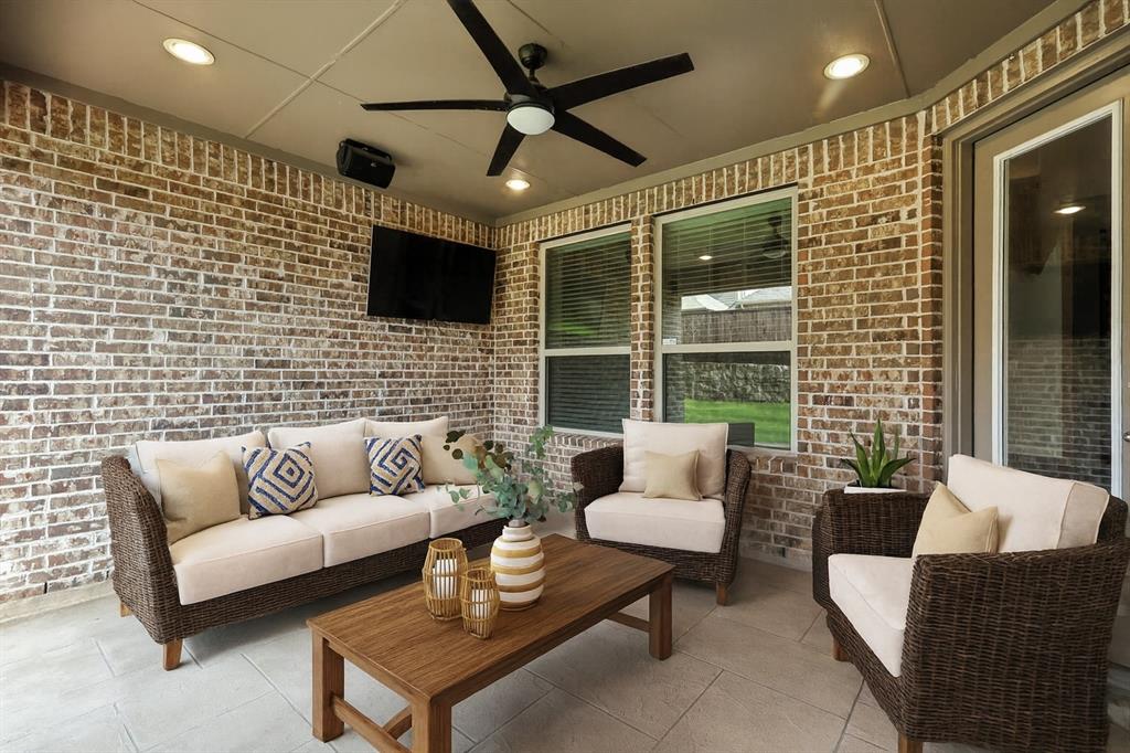 Little Elm, Texas, 75068, United States, 4 Bedrooms Bedrooms, ,5 BathroomsBathrooms,Residential,For Sale,2030364
