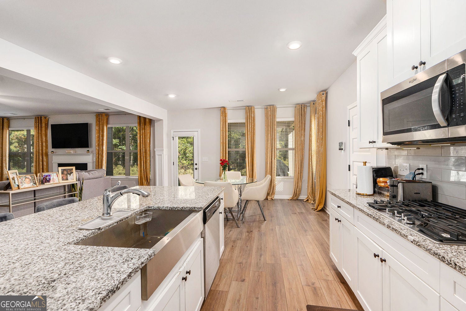 McDonough, Georgia, 30252, United States, 5 Bedrooms Bedrooms, ,4 BathroomsBathrooms,Residential,For Sale,1985822