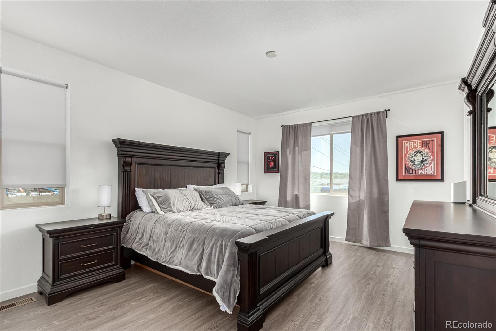 Arvada, Colorado, 80004, United States, 3 Bedrooms Bedrooms, ,2 BathroomsBathrooms,Residential,For Sale,1973817