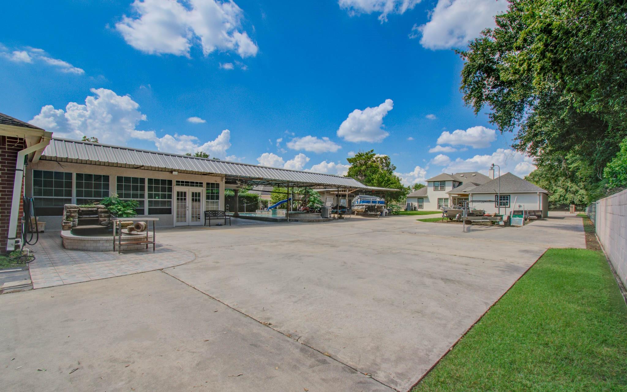 Houston, Texas, 77031, United States, 7 Bedrooms Bedrooms, ,6 BathroomsBathrooms,Residential,For Sale,1983766