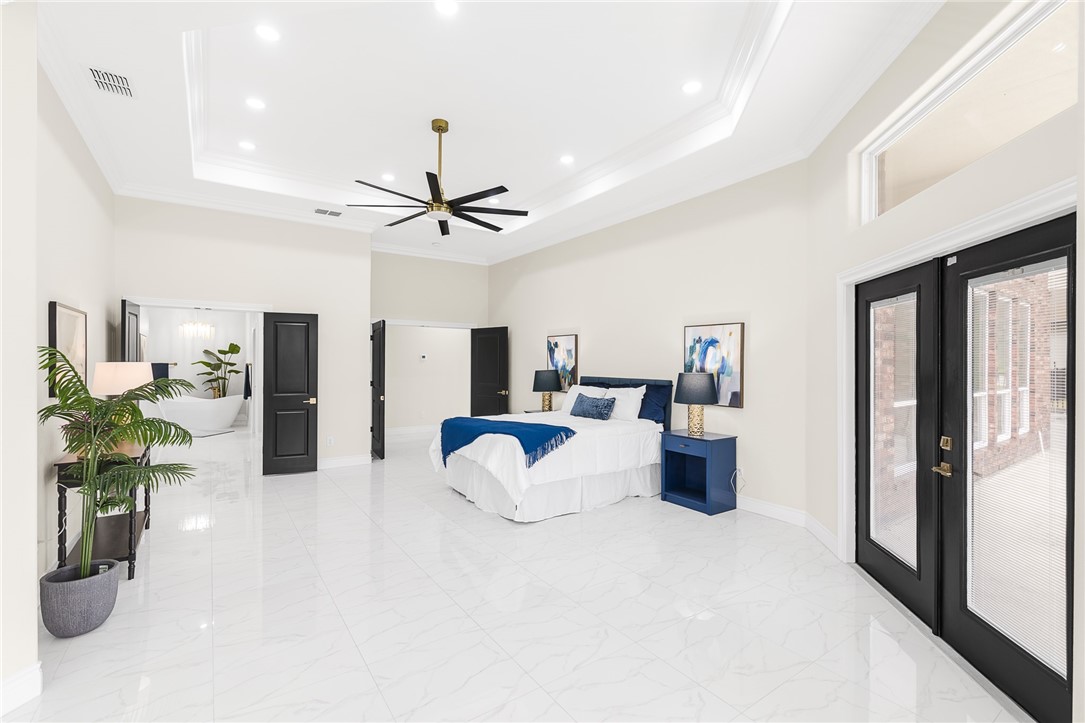 Corpus Christi, Texas, 78414, United States, 5 Bedrooms Bedrooms, ,5 BathroomsBathrooms,Residential,For Sale,1934691