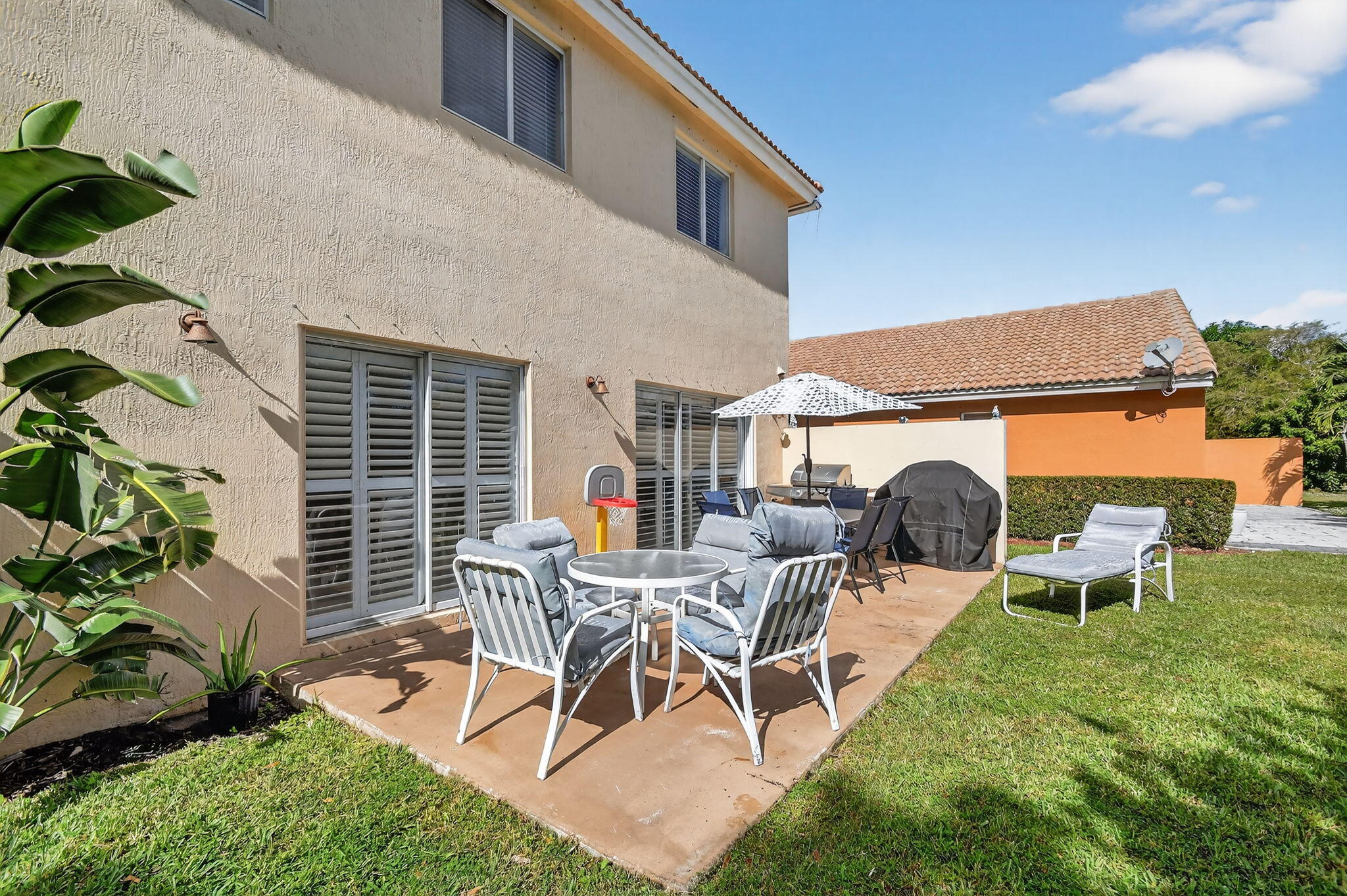 Lake Worth, Florida, 33463, United States, 4 Bedrooms Bedrooms, ,3 BathroomsBathrooms,Residential,For Sale,1995756